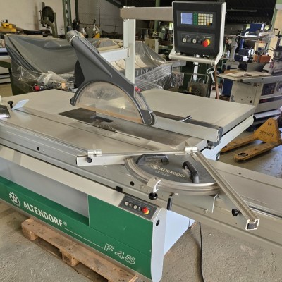 Scie à format F45 3 AXES CNC